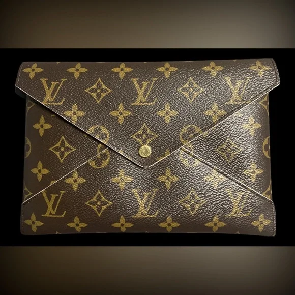 LV envelope clutch or crossbody!!! - Picture 1 of 12